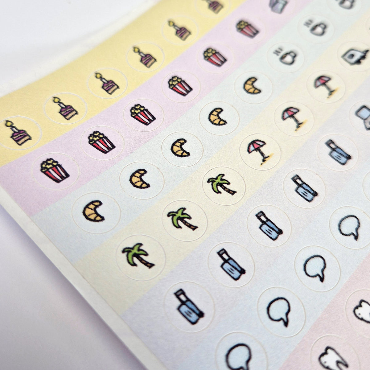 Best Of Kritzeltierchen Wandplaner inkl. Stickerbogen